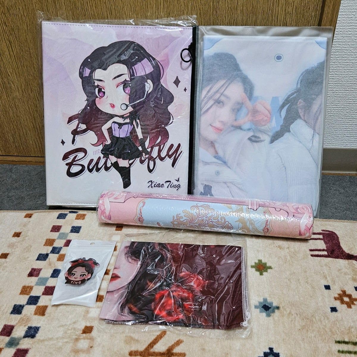 6号小さめフラメンコ デル・スール社 赤いラインが魅力的なベテアダ